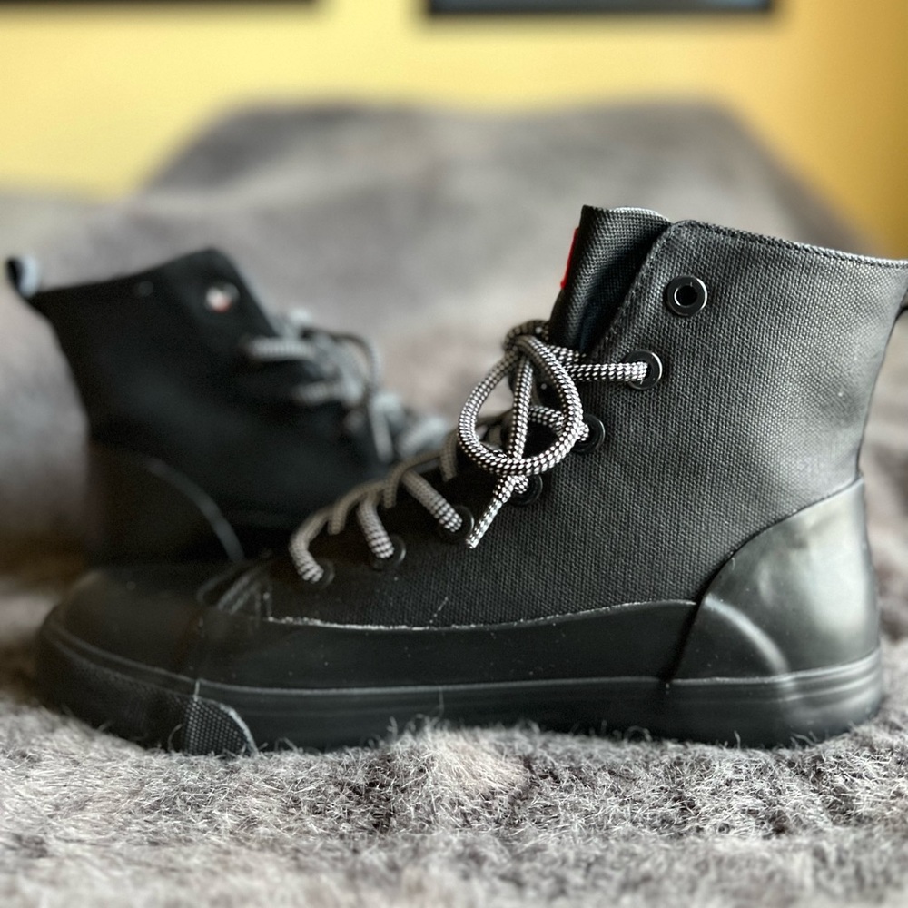 NWOT Hunter for Target Unisex Dipped Canvas Sneakers